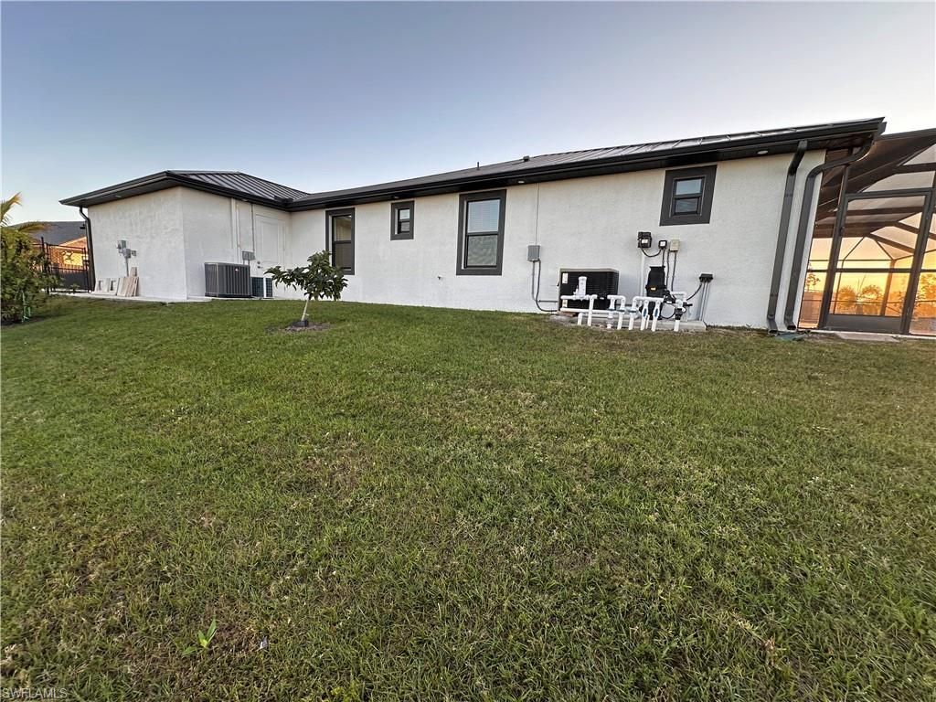 509 NE 5th Ter, Cape Coral, FL 33909 Photo