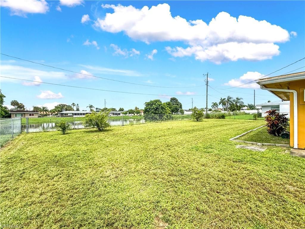 218 Fireside Ct, Lehigh Acres, FL 33936 Photo