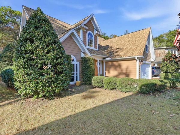 11 Bears Paw Way, Pawleys Island, SC 29585