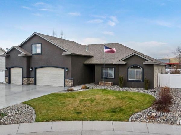 921 Ballard Ln., Kimberly, ID 83341