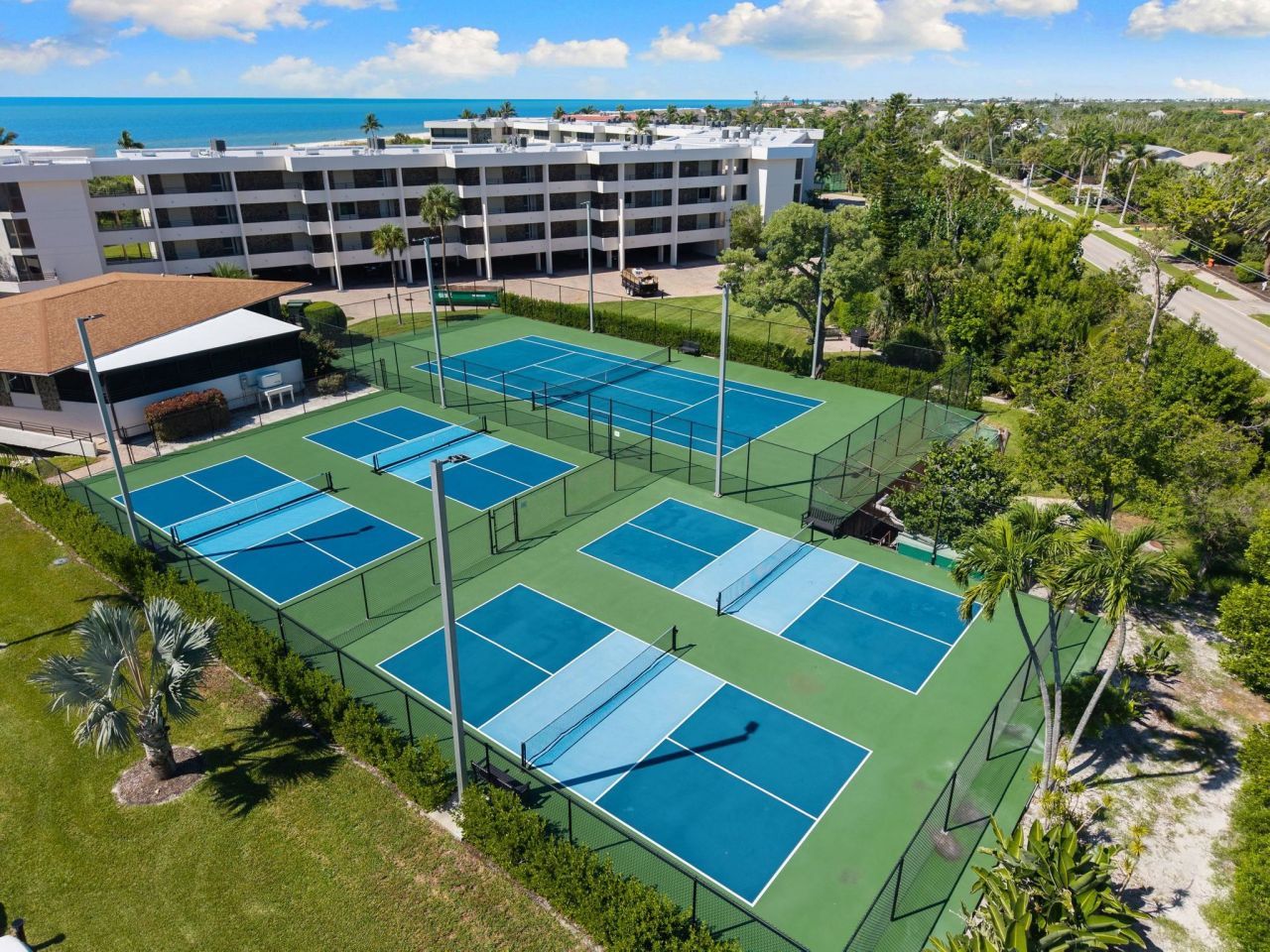 1605 Middle Gulf Dr, Unit 310, Sanibel, FL 33957 Photo