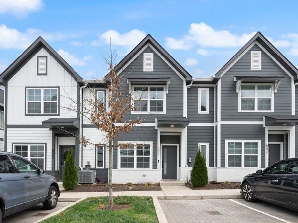 700 N DuPont Ave, Unit 504, Madison, TN 37115