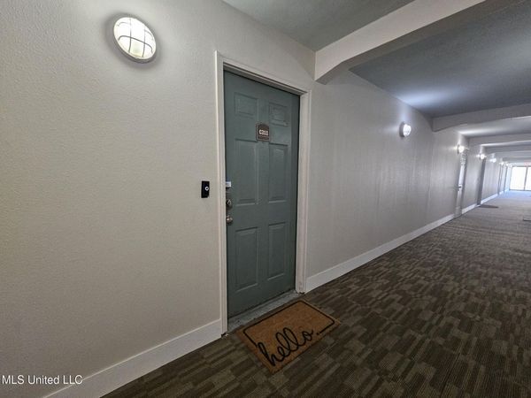 2046 Beach Boulevard, Biloxi, MS 39531