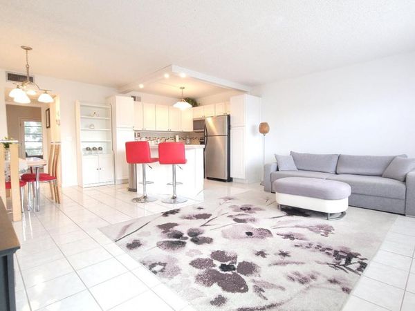 405 Southampton A, West Palm Beach, FL 33417