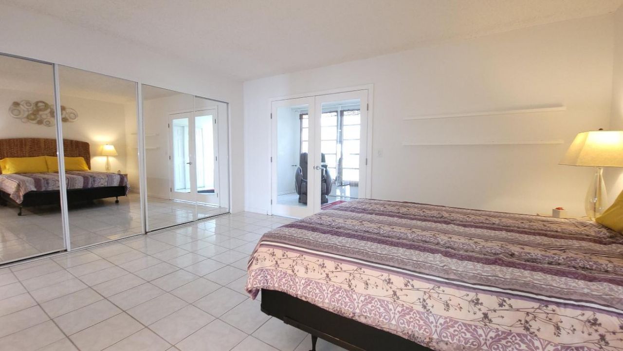 405 Southampton A, West Palm Beach, FL 33417 Photo