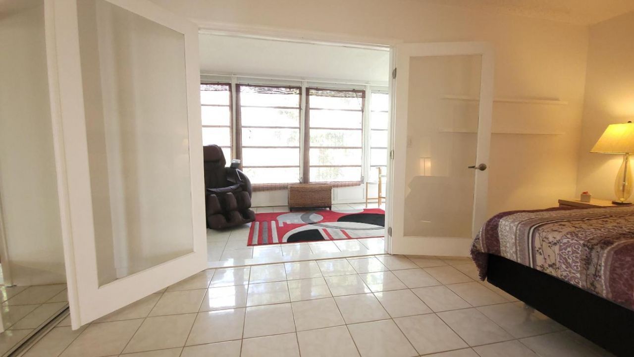 405 Southampton A, West Palm Beach, FL 33417 Photo