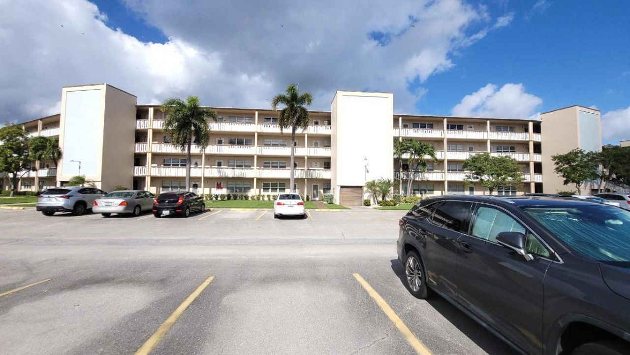 405 Southampton A, West Palm Beach, FL 33417 Photo