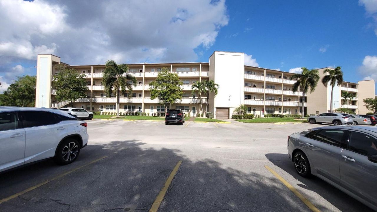 405 Southampton A, West Palm Beach, FL 33417 Photo