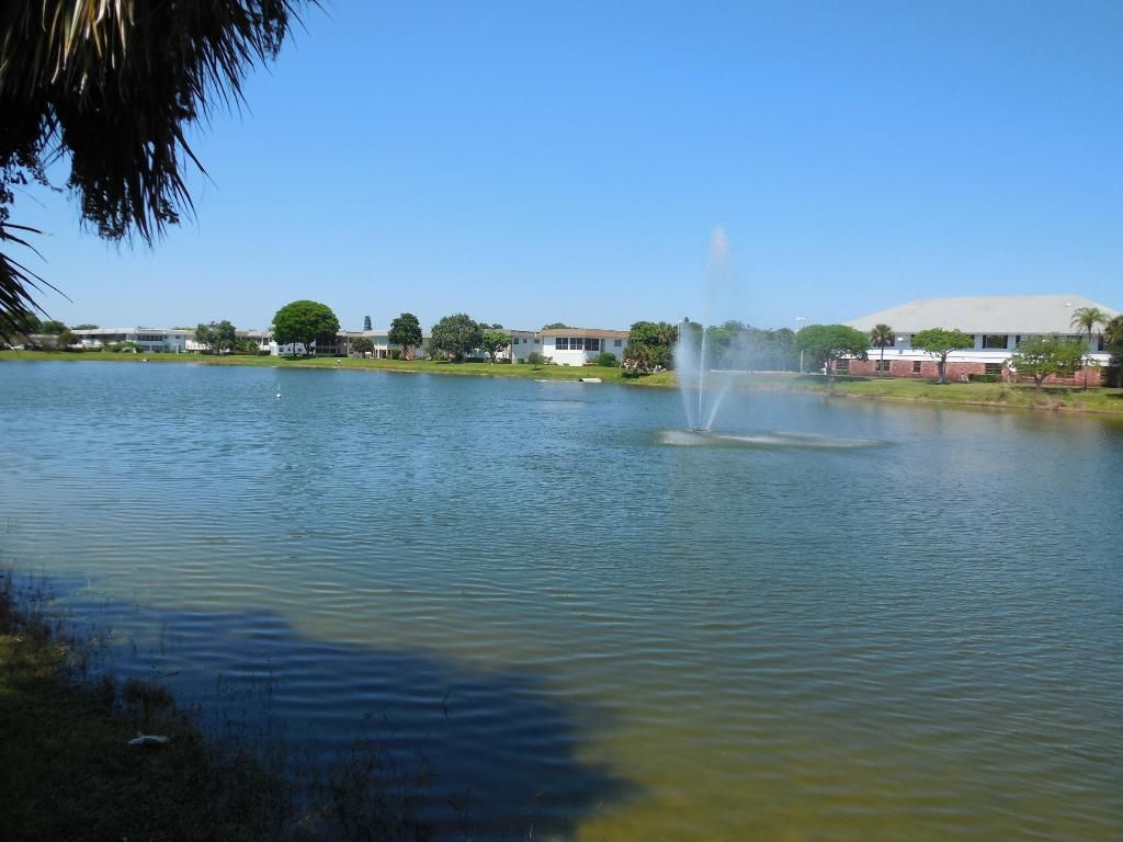 405 Southampton A, West Palm Beach, FL 33417 Photo