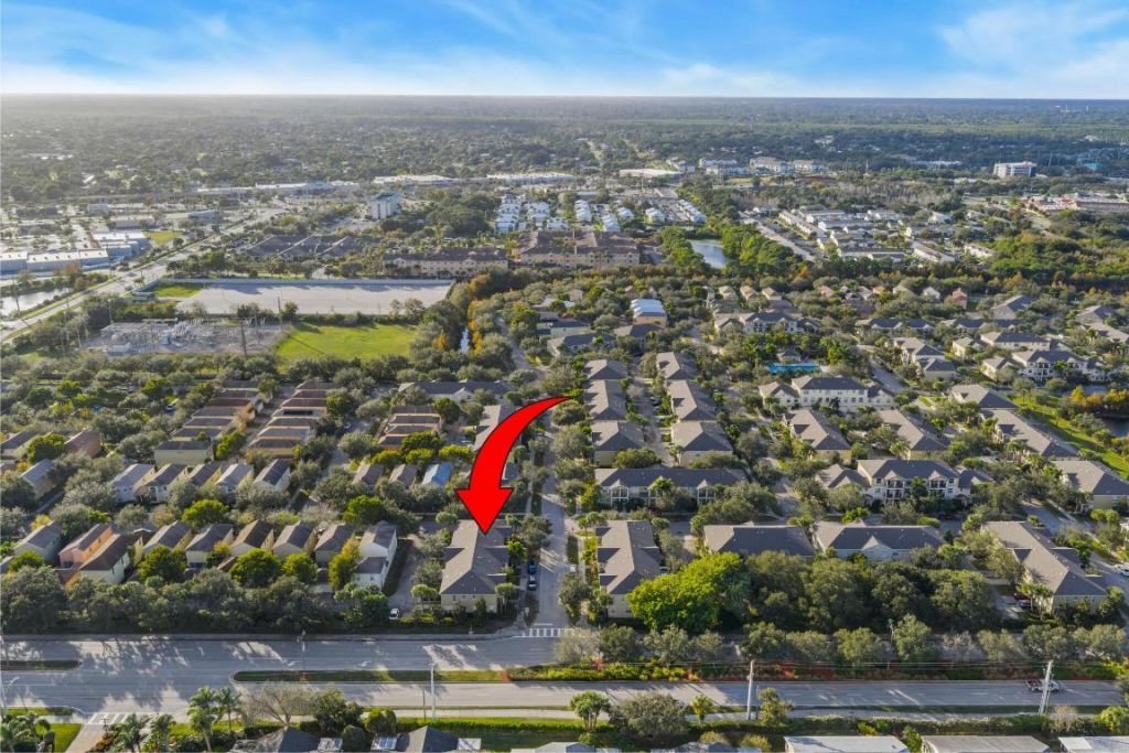 2186 SE Destin Drive, Port Saint Lucie, FL 34952 Photo