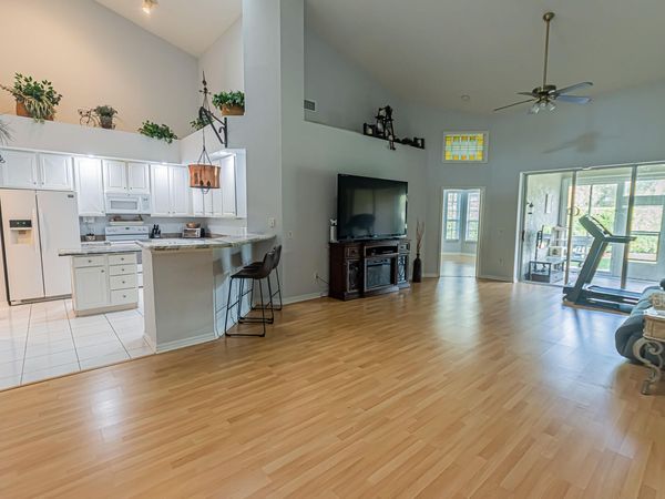 1580 SW Harbour Isles Circle, Unit 73, Port St. Lucie, FL 34986