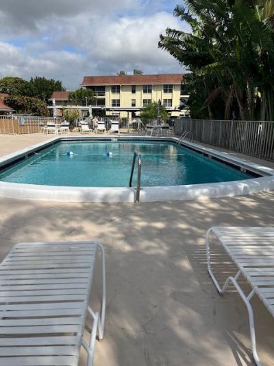 5500 Tamberlane Circle, Unit 305, Palm Beach Gardens, FL 33418 Photo