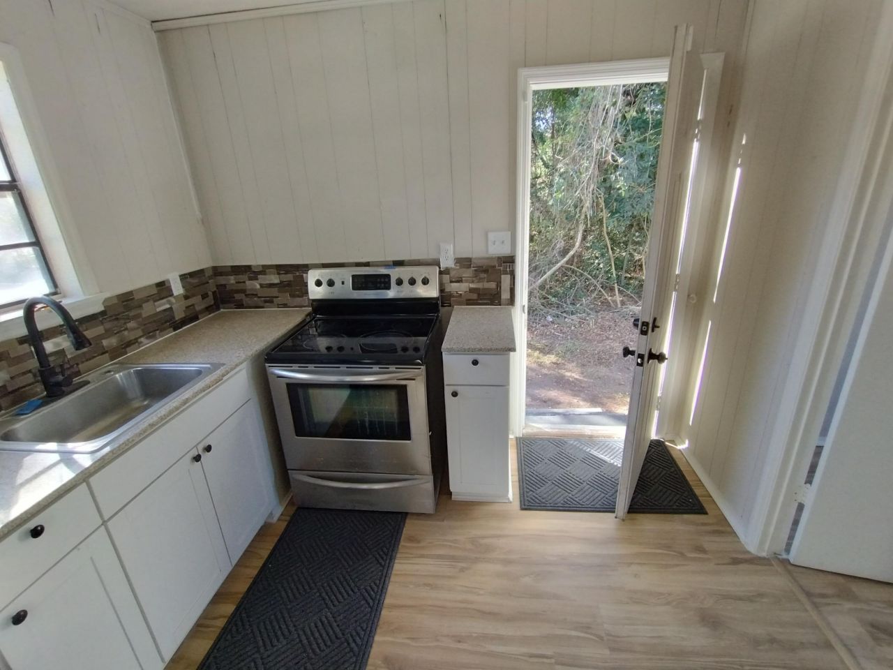 39 Mcmillan Street Photo 7