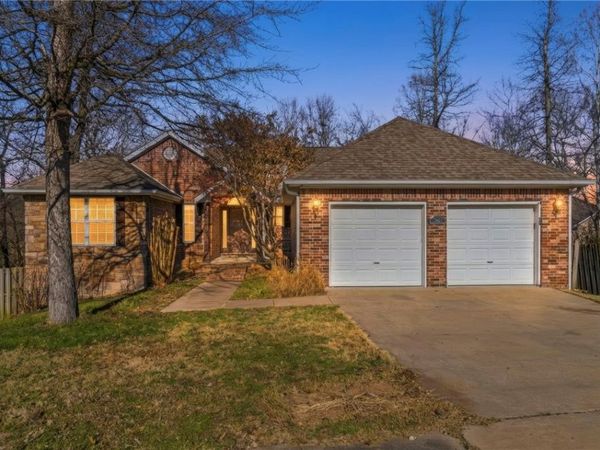 5034 W Stepney Court, Fayetteville, AR 72704