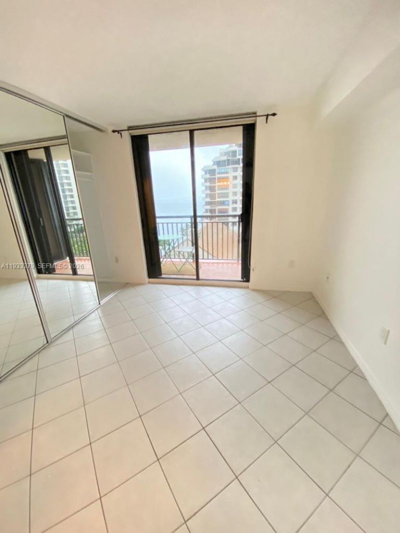 540 Brickell Key Dr , Unit 925, Miami, FL 33131 Photo