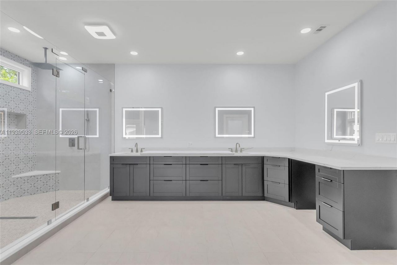 11835 SW 47th St , Miami, FL 33175 Photo