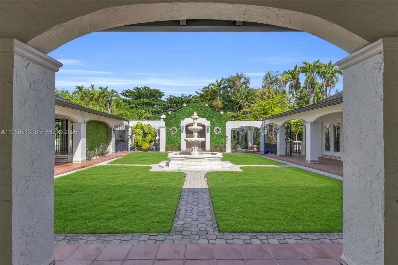 11835 SW 47th St , Miami, FL 33175 Photo