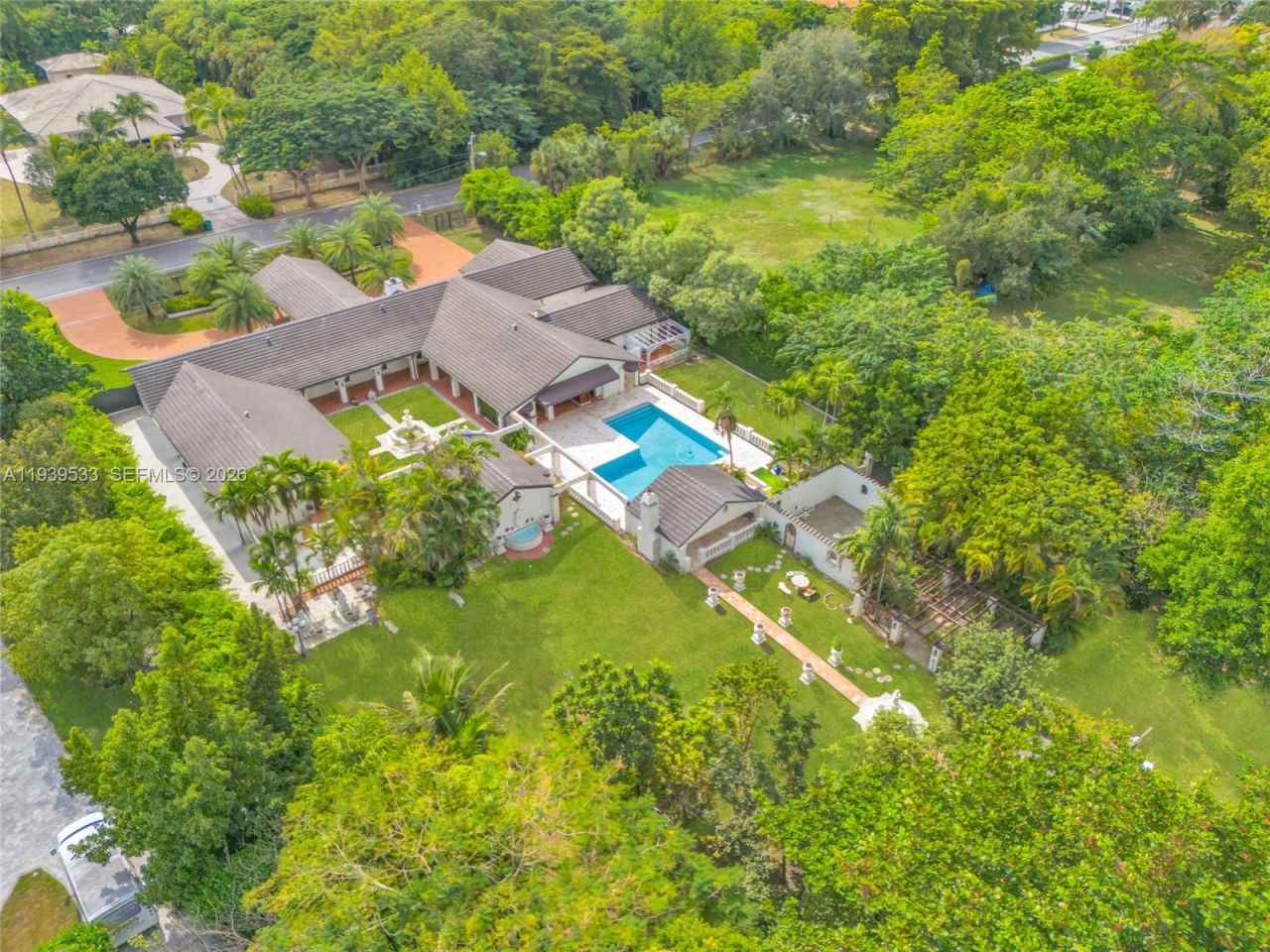 11835 SW 47th St , Miami, FL 33175 Photo