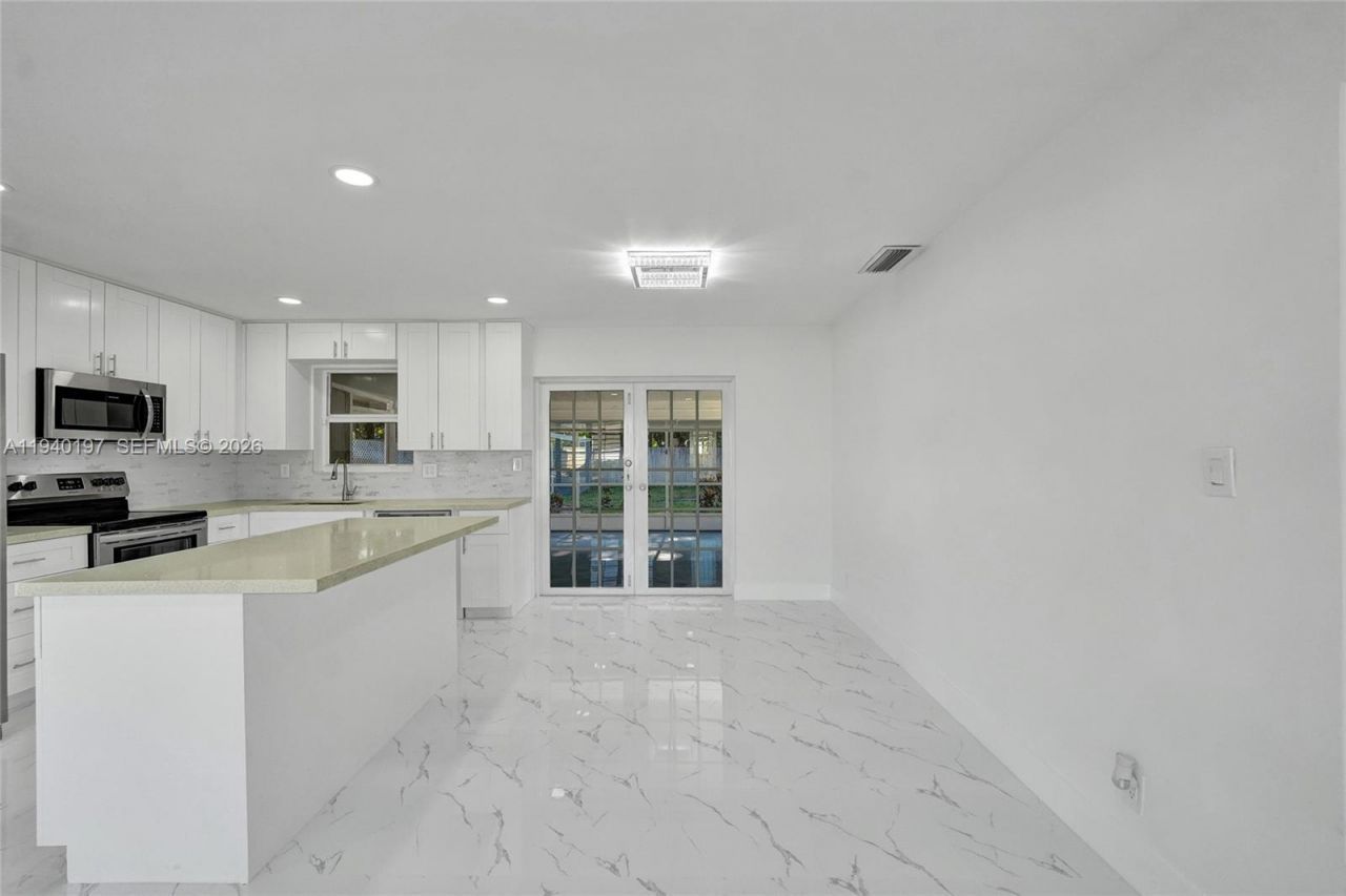 2015 N 58th Ave, Hollywood, FL 33021 Photo