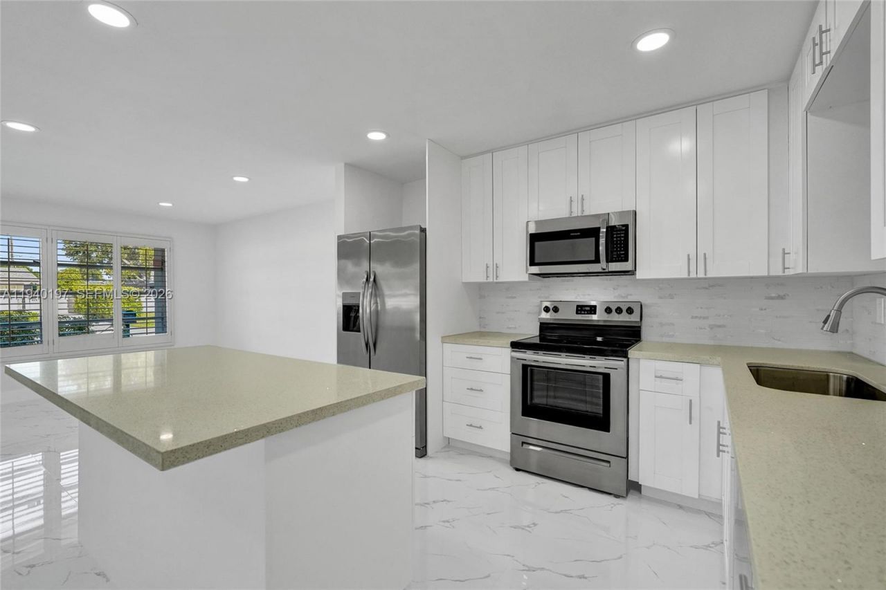 2015 N 58th Ave, Hollywood, FL 33021 Photo