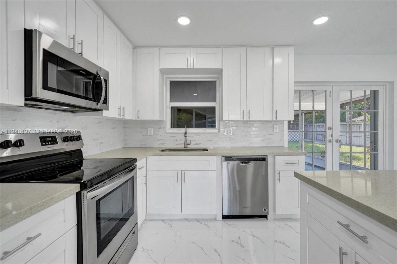 2015 N 58th Ave, Hollywood, FL 33021 Photo