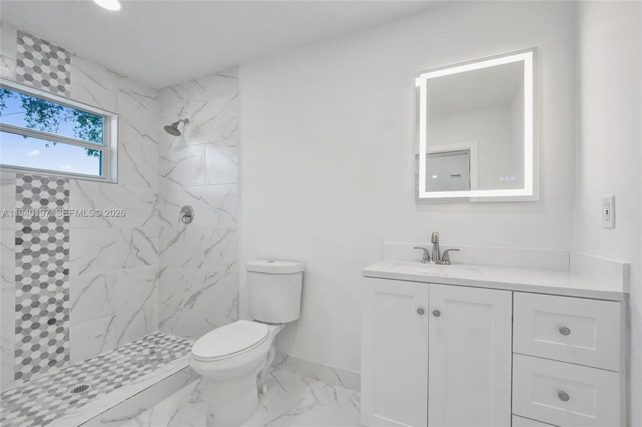 2015 N 58th Ave, Hollywood, FL 33021 Photo