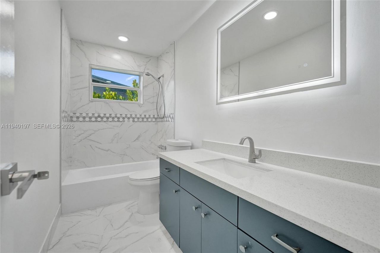 2015 N 58th Ave, Hollywood, FL 33021 Photo