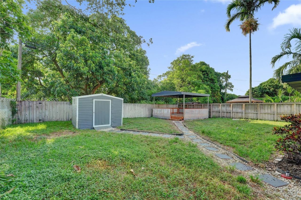 2015 N 58th Ave, Hollywood, FL 33021 Photo