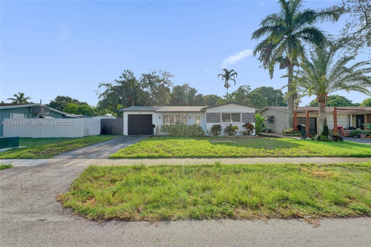 2015 N 58th Ave, Hollywood, FL 33021 Photo