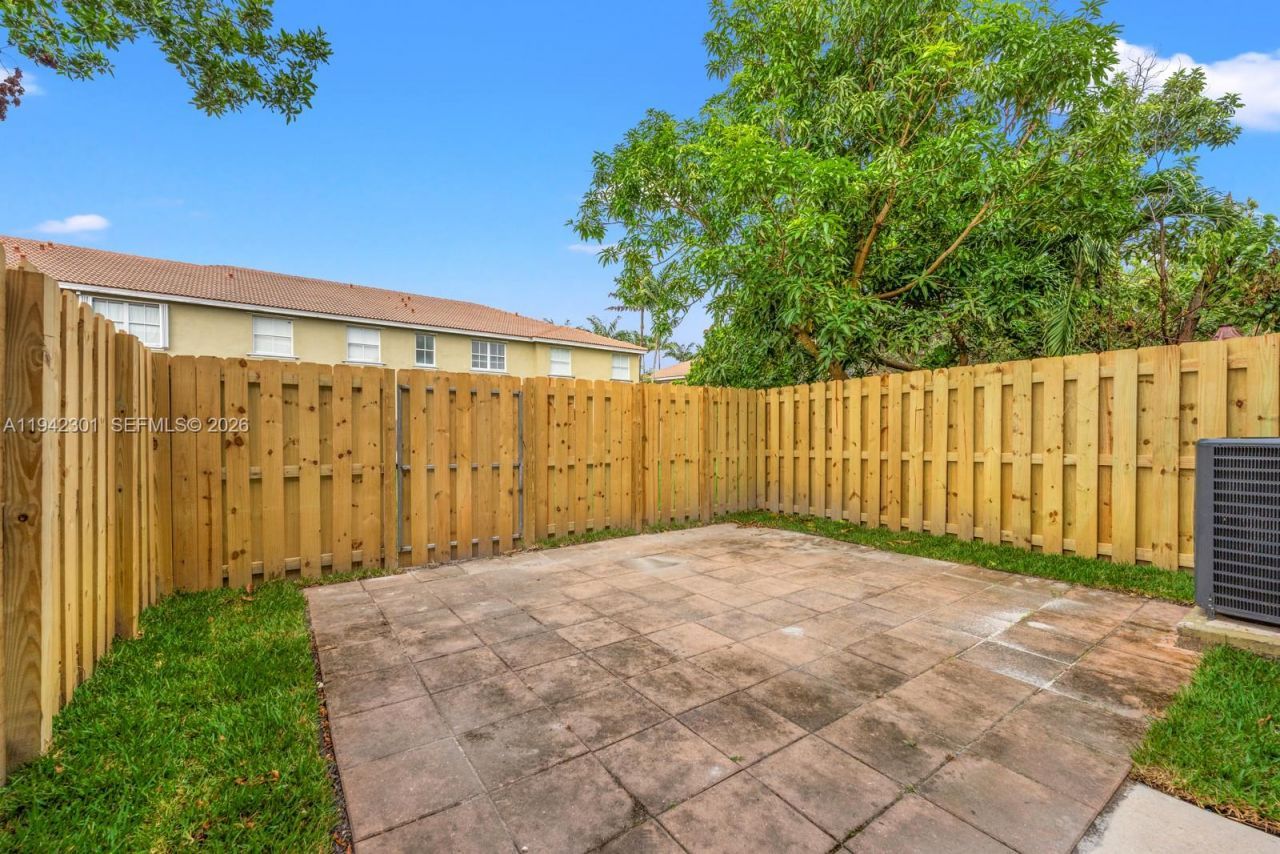 2577 SE 14th Ct, Homestead, FL 33035 Photo