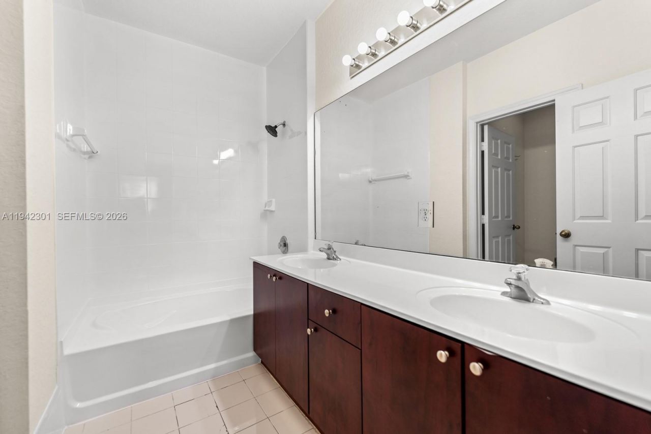 2577 SE 14th Ct, Homestead, FL 33035 Photo