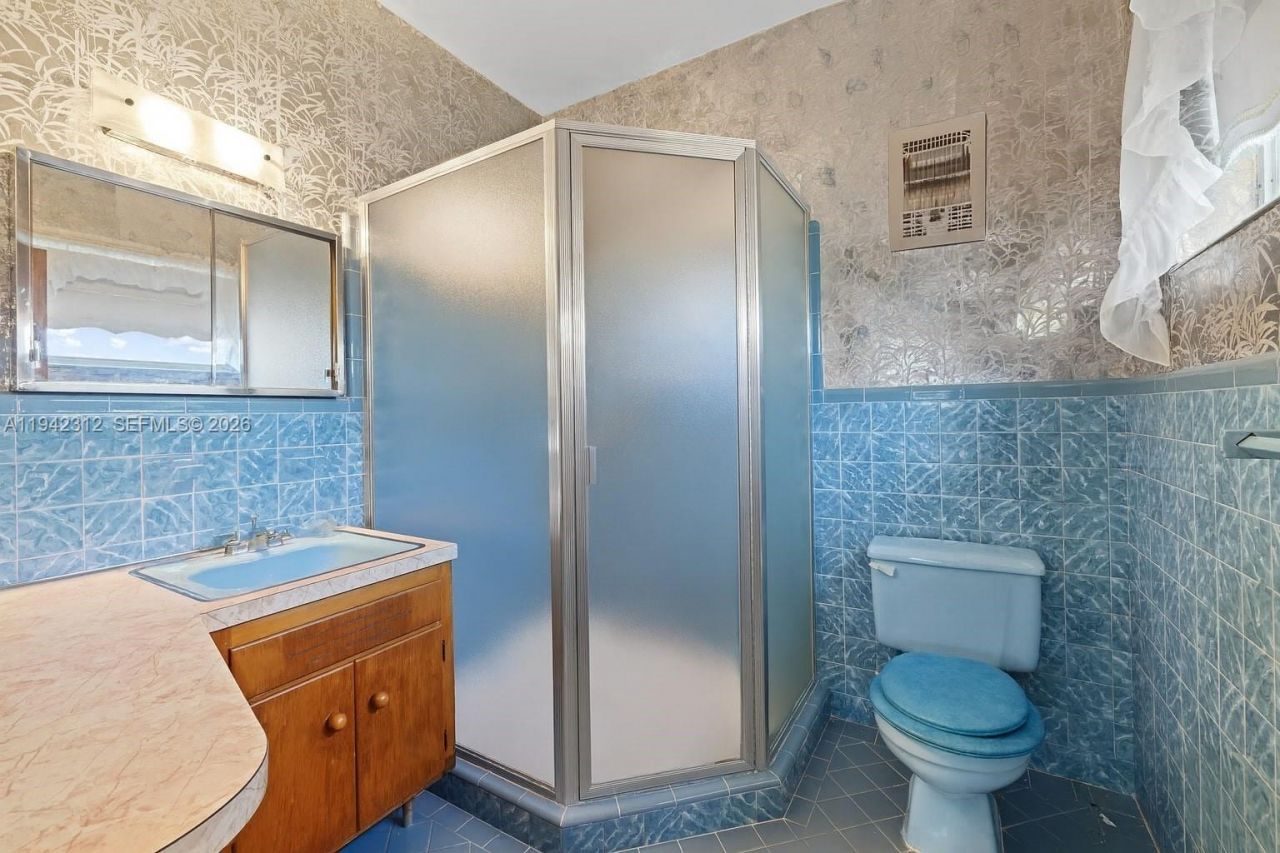 4601 Royal Palm Ave, Miami Beach, FL 33140 Photo