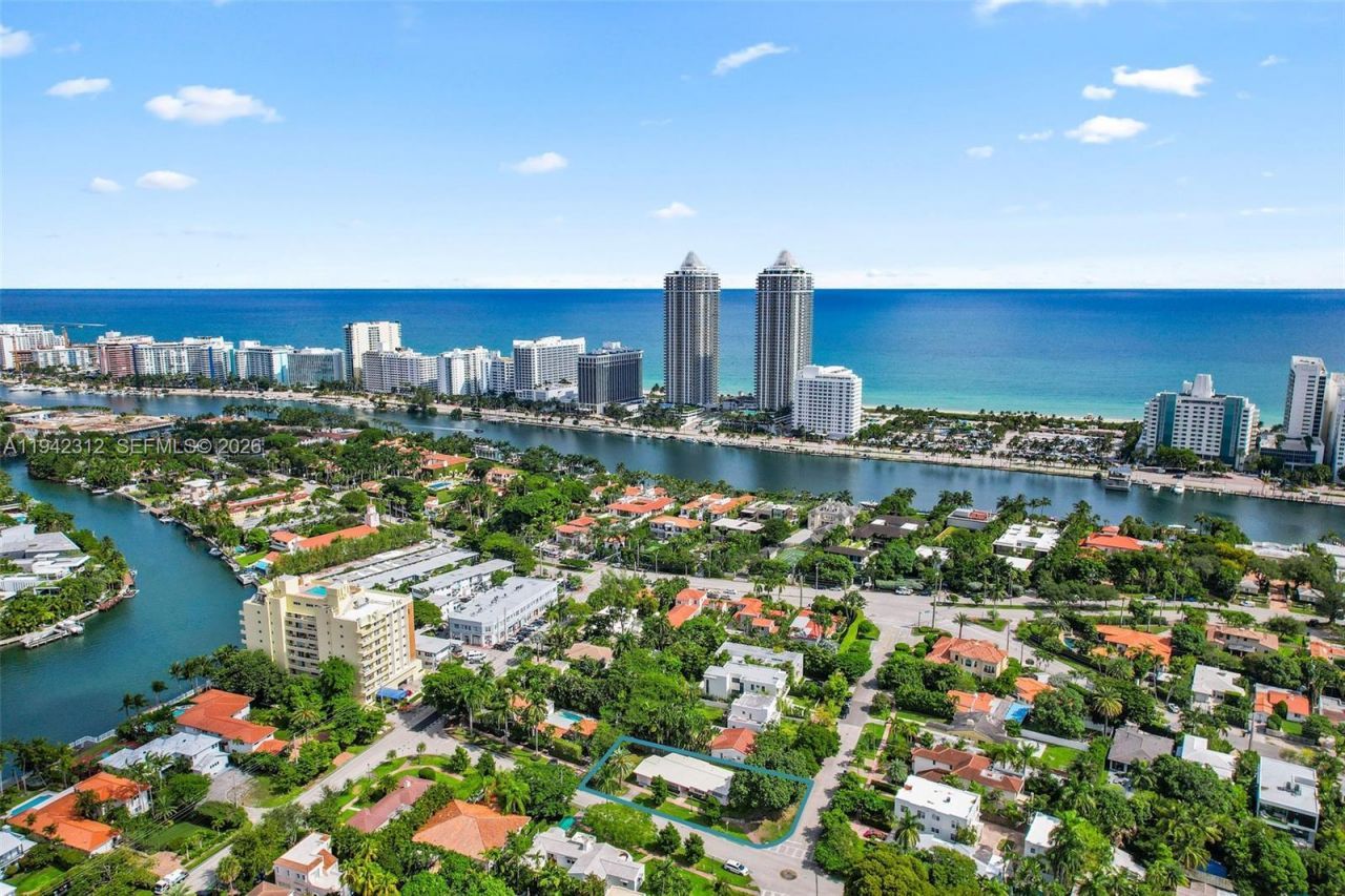 4601 Royal Palm Ave, Miami Beach, FL 33140 Photo