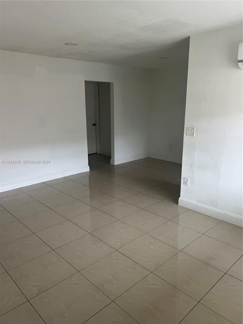 16120 NE 19th Ct , Unit 3, North Miami Beach, FL 33162 Photo