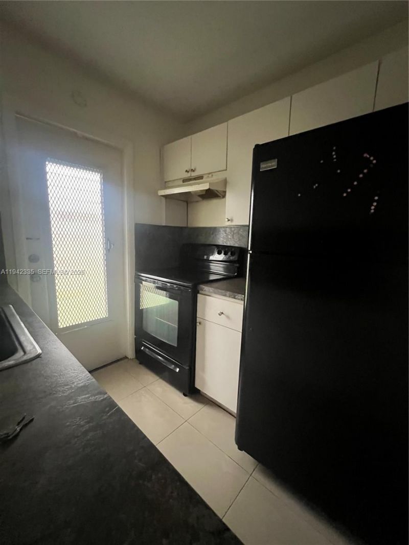 16120 NE 19th Ct , Unit 3, North Miami Beach, FL 33162 Photo