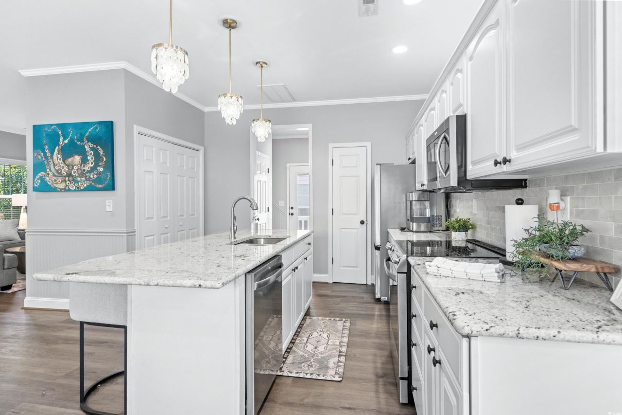 6001 - 1556 S Kings Hwy. Photo 16