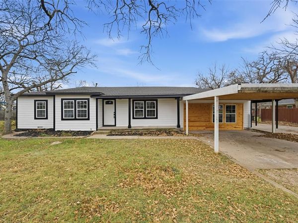 1005 E Craven Avenue, Lacy Lakeview, TX 76705