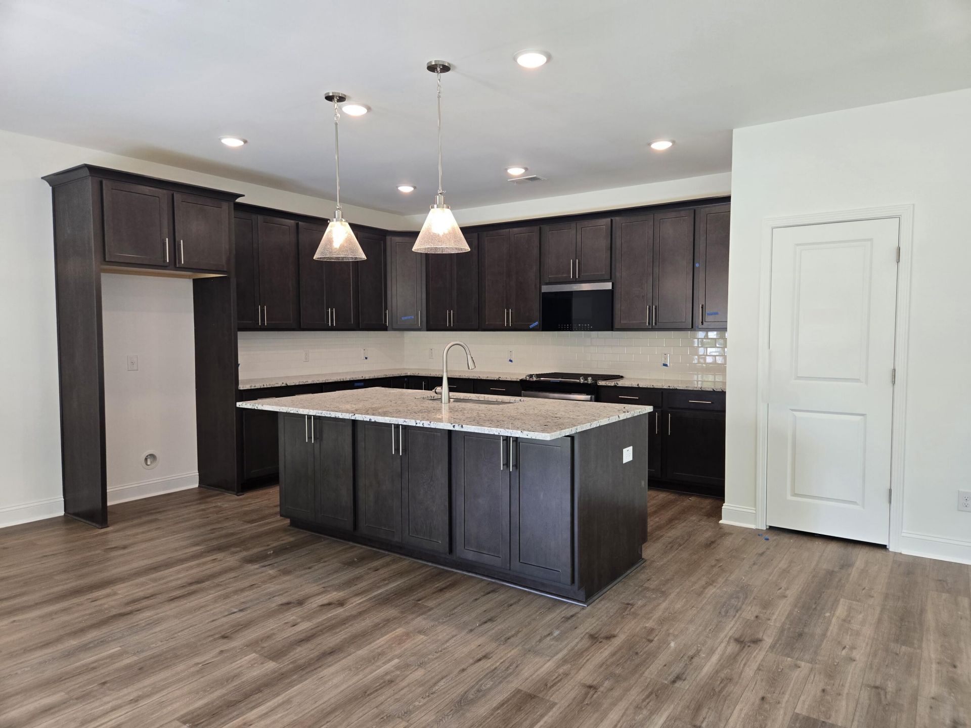 127 Augusta Pass Drive Photo 4