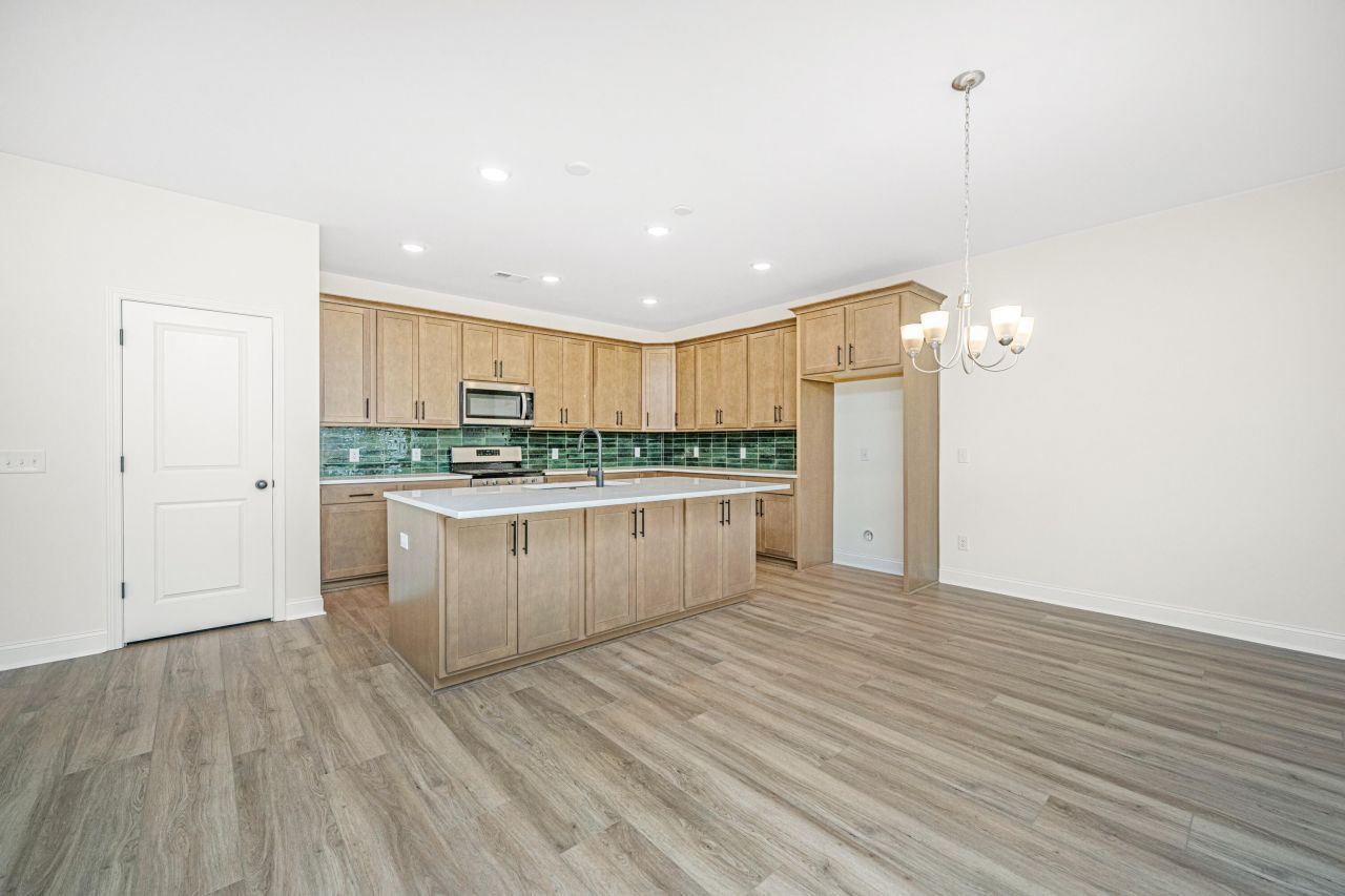 127 Augusta Pass Drive Photo 4