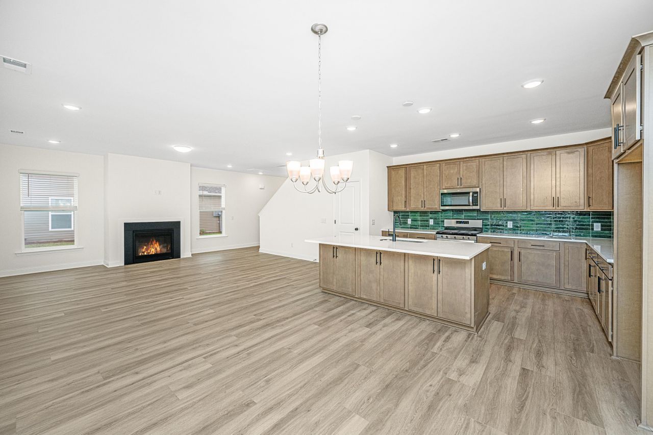 127 Augusta Pass Drive Photo 5