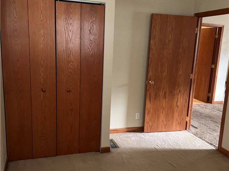 2216 Hilliard Drive, Midvale, OH 44653 Photo 7