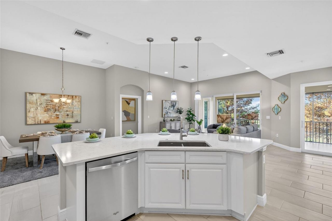 7538 Divot Loop, Unit 2D, Lakewood Ranch, FL 34202 Photo