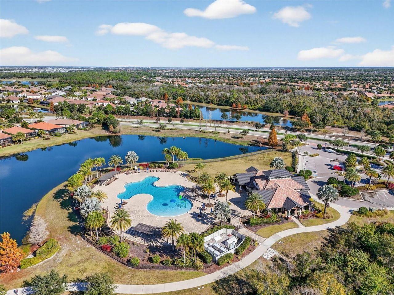 7538 Divot Loop, Unit 2D, Lakewood Ranch, FL 34202 Photo