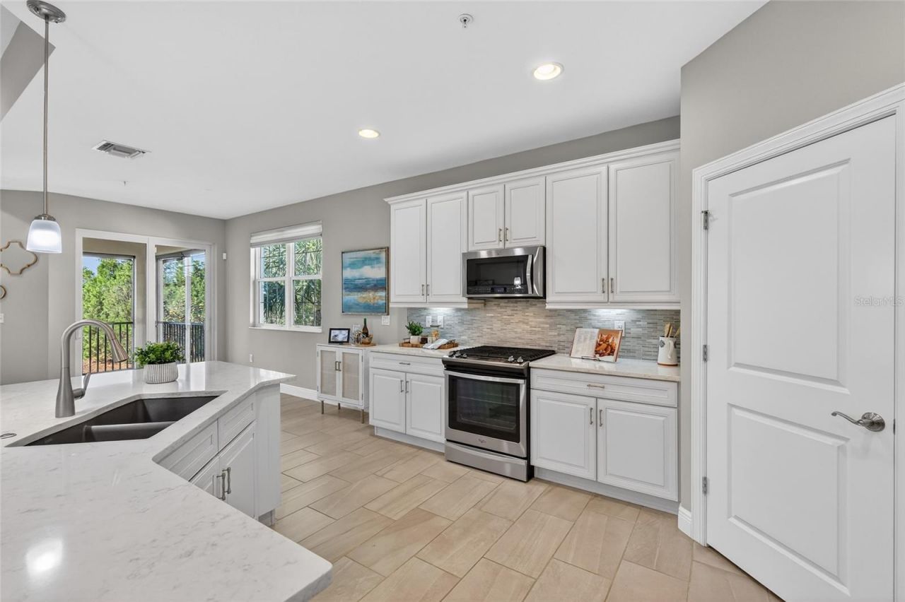 7538 Divot Loop, Unit 2D, Lakewood Ranch, FL 34202 Photo