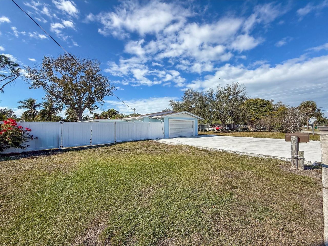 2401 10th Street W, Palmetto, FL 34221 Photo