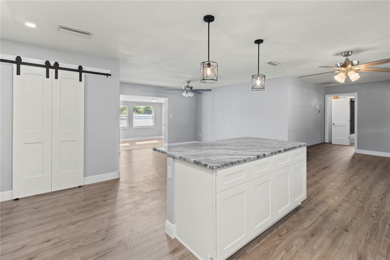 2401 10th Street W, Palmetto, FL 34221 Photo