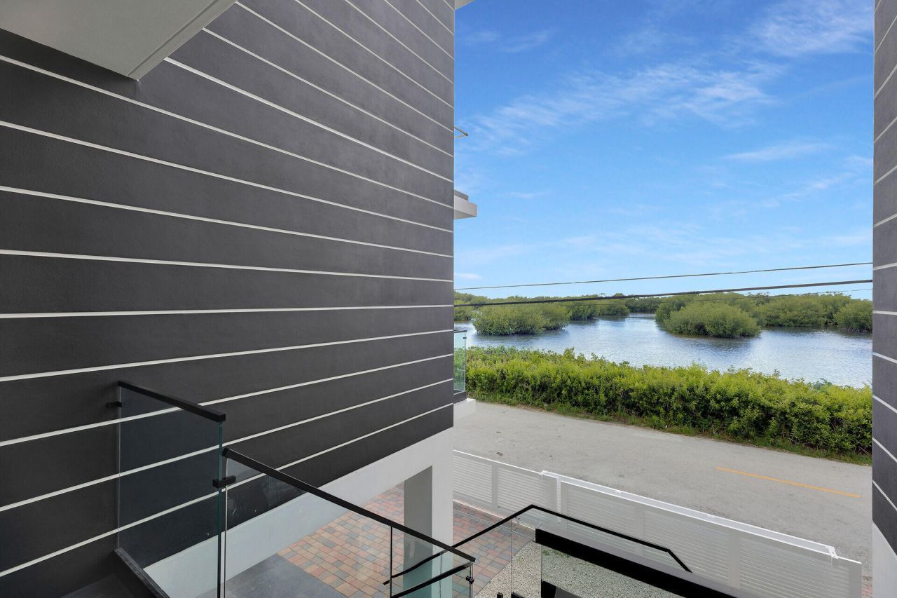 141 Grassy Road, Key Largo, FL 33037 Photo