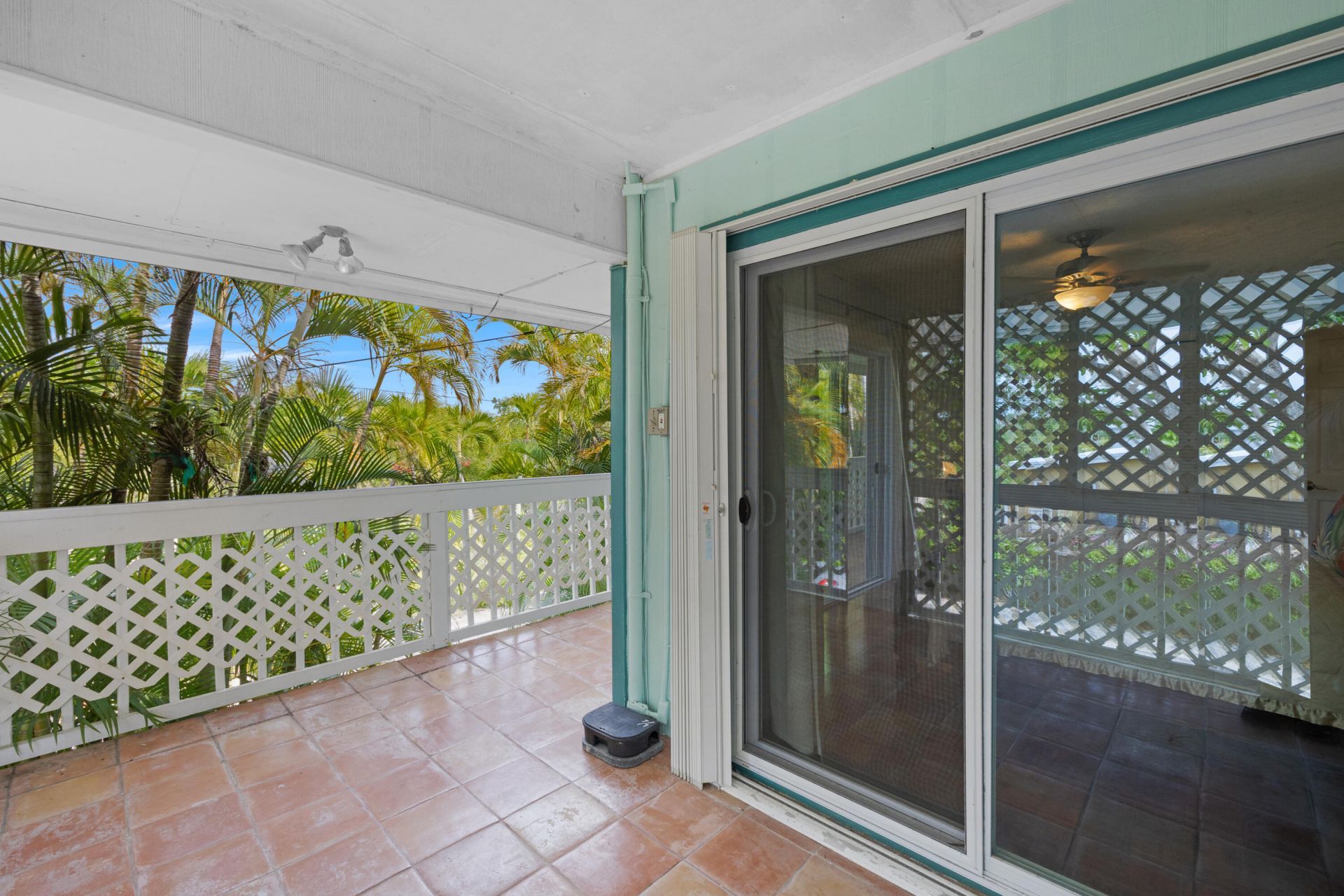 19881 Date Palm Drive, Sugarloaf, FL 33042 Photo