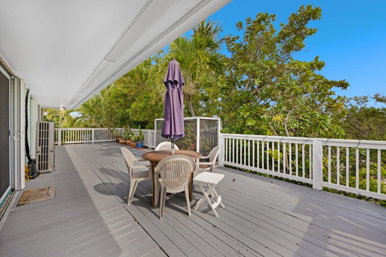 19881 Date Palm Drive, Sugarloaf, FL 33042 Photo