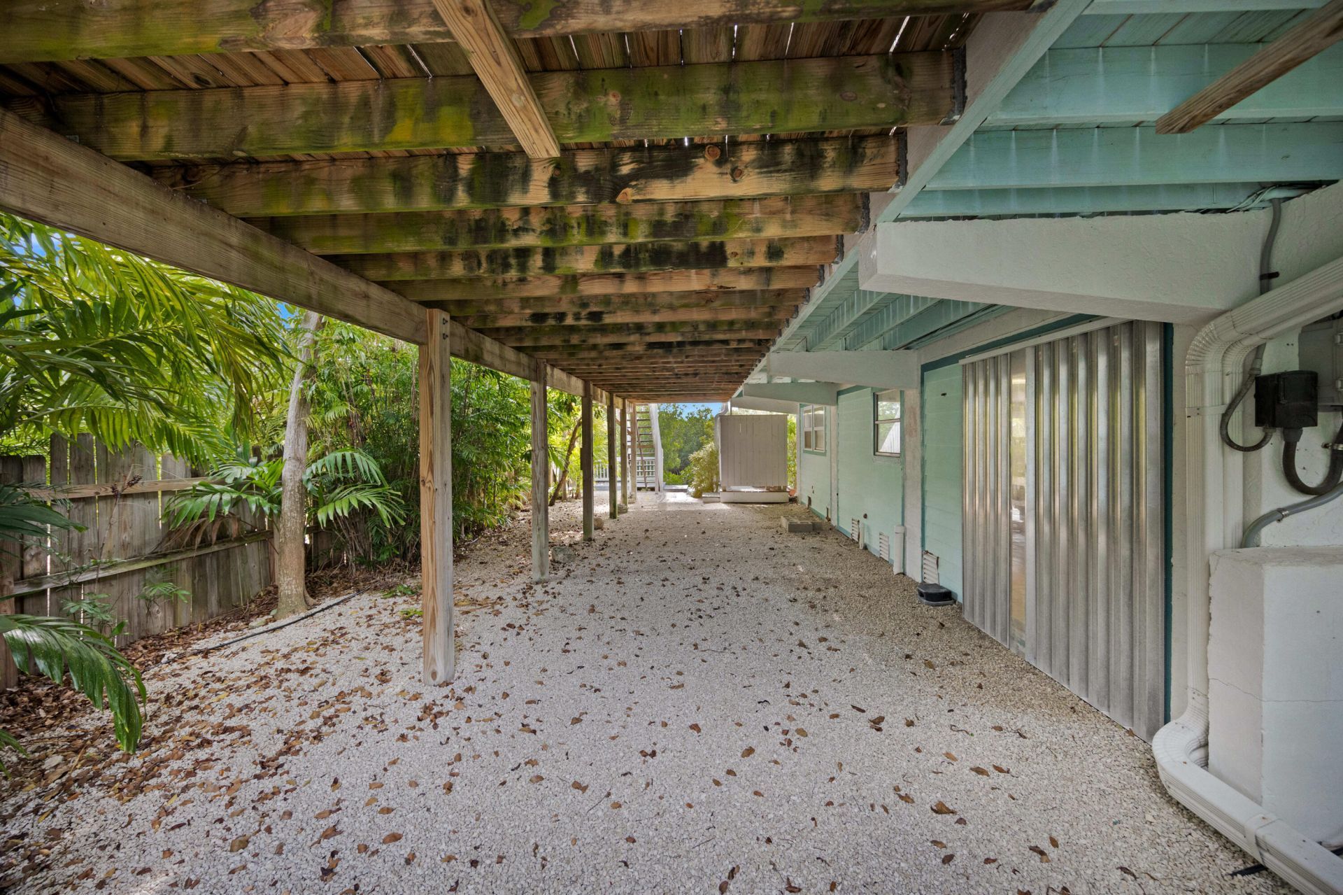 19881 Date Palm Drive, Sugarloaf, FL 33042 Photo